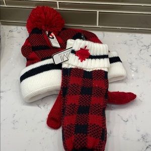 Simi accessories corp hat & matching gloves